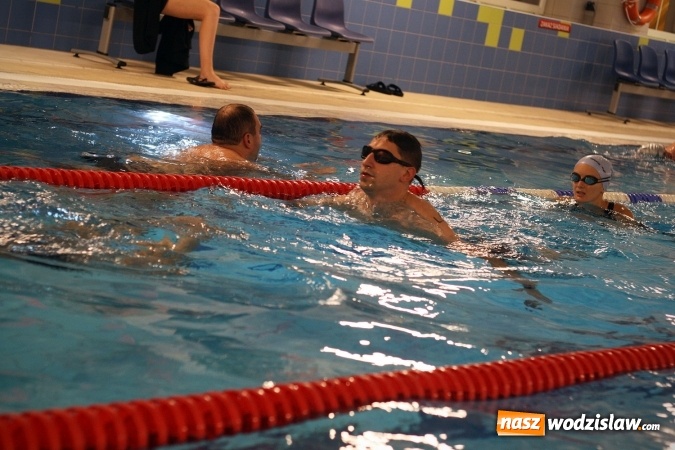 Zdjęcie w galerii na portalu naszwodzislaw.com: 24-godzinny Maraton Pływacki zakończony sukcesem. Ponad 400 os&oacute;b wzięło udział w akcji wiadomości z regionu