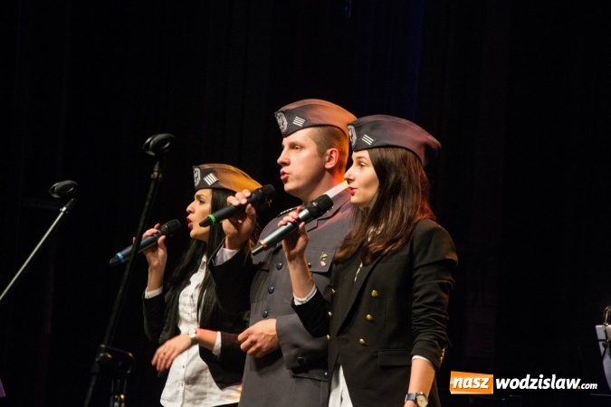 Zdjęcie w galerii na portalu naszwodzislaw.com: Patriotyczna nuta zabrzmiała w Rydułtowach  wiadomości z regionu