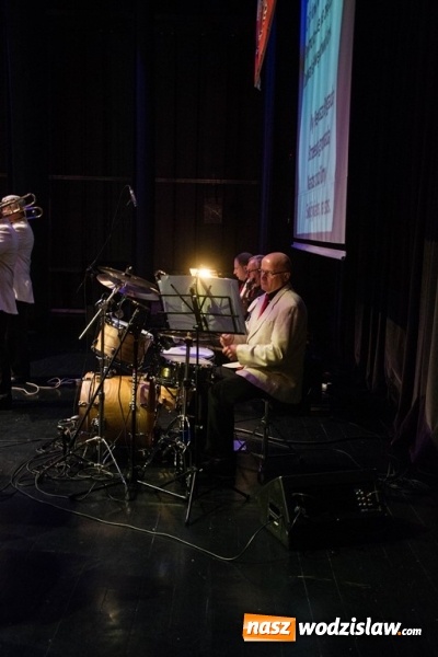 Zdjęcie w galerii na portalu naszwodzislaw.com: Patriotyczna nuta zabrzmiała w Rydułtowach  wiadomości z regionu