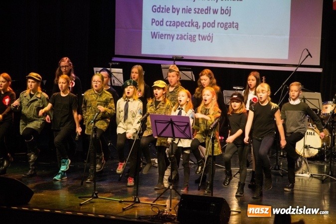 Zdjęcie w galerii na portalu naszwodzislaw.com: Patriotyczna nuta zabrzmiała w Rydułtowach  wiadomości z regionu