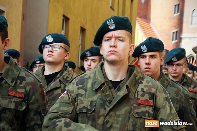 Zdjęcie w galerii na portalu naszwodzislaw.com: Narodowe Święto Niepodległości w Wodzisławiu Śląskim. FOTORELACJA wiadomości z regionu