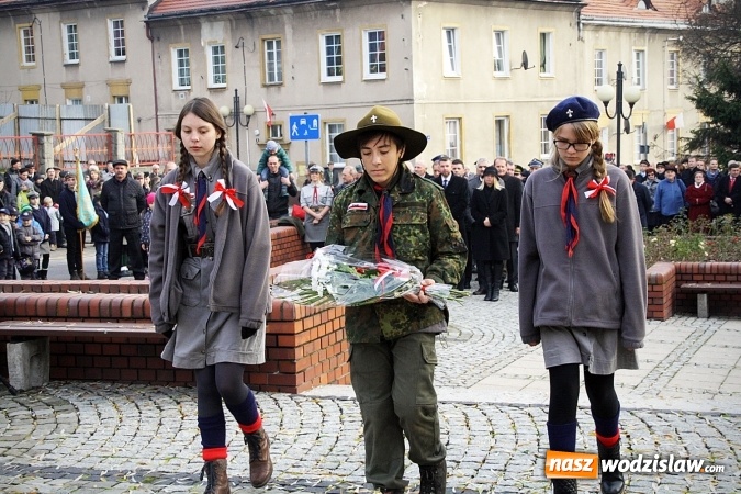 Zdjęcie w galerii na portalu naszwodzislaw.com: Narodowe Święto Niepodległości w Wodzisławiu Śląskim. FOTORELACJA wiadomości z regionu