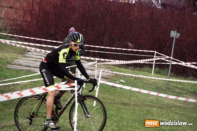 Zdjęcie w galerii na portalu naszwodzislaw.com: Emocje sportowe na wysokim poziomie. Mistrzostwa Rydułtów w kolarstwie przełajowym wiadomości z regionu