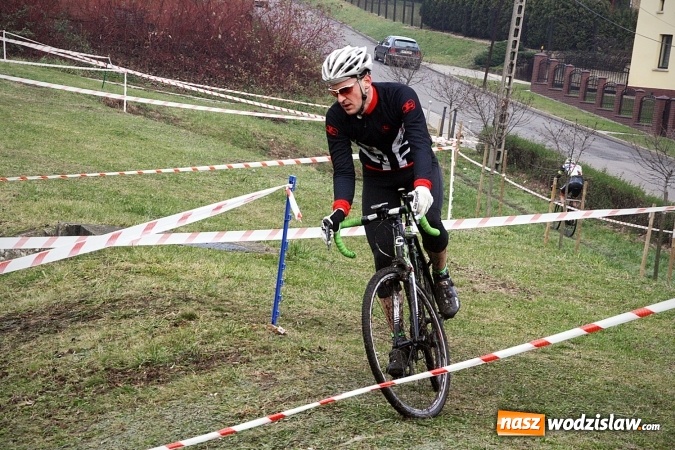 Zdjęcie w galerii na portalu naszwodzislaw.com: Emocje sportowe na wysokim poziomie. Mistrzostwa Rydułtów w kolarstwie przełajowym wiadomości z regionu