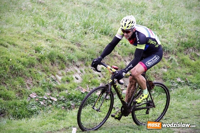 Zdjęcie w galerii na portalu naszwodzislaw.com: Emocje sportowe na wysokim poziomie. Mistrzostwa Rydułtów w kolarstwie przełajowym wiadomości z regionu