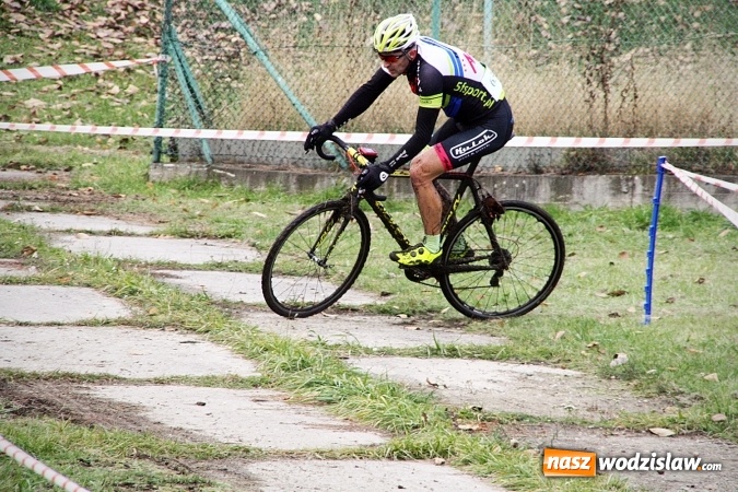 Zdjęcie w galerii na portalu naszwodzislaw.com: Emocje sportowe na wysokim poziomie. Mistrzostwa Rydułtów w kolarstwie przełajowym wiadomości z regionu