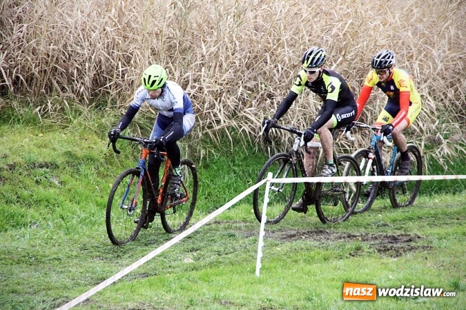 Zdjęcie w galerii na portalu naszwodzislaw.com: Emocje sportowe na wysokim poziomie. Mistrzostwa Rydułtów w kolarstwie przełajowym wiadomości z regionu