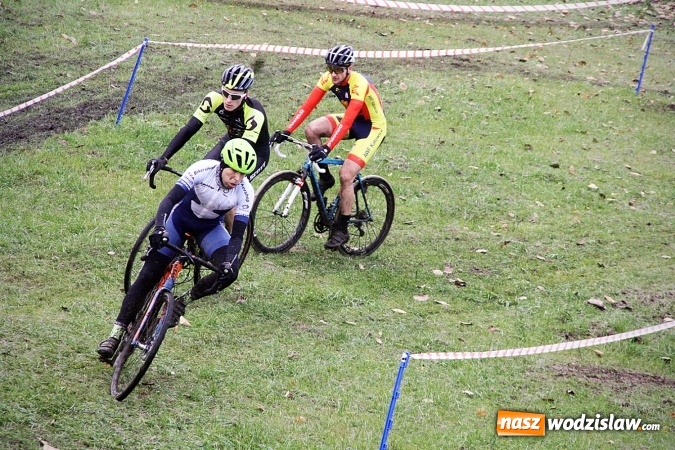 Zdjęcie w galerii na portalu naszwodzislaw.com: Emocje sportowe na wysokim poziomie. Mistrzostwa Rydułtów w kolarstwie przełajowym wiadomości z regionu