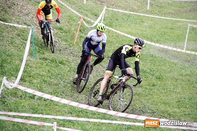 Zdjęcie w galerii na portalu naszwodzislaw.com: Emocje sportowe na wysokim poziomie. Mistrzostwa Rydułtów w kolarstwie przełajowym wiadomości z regionu