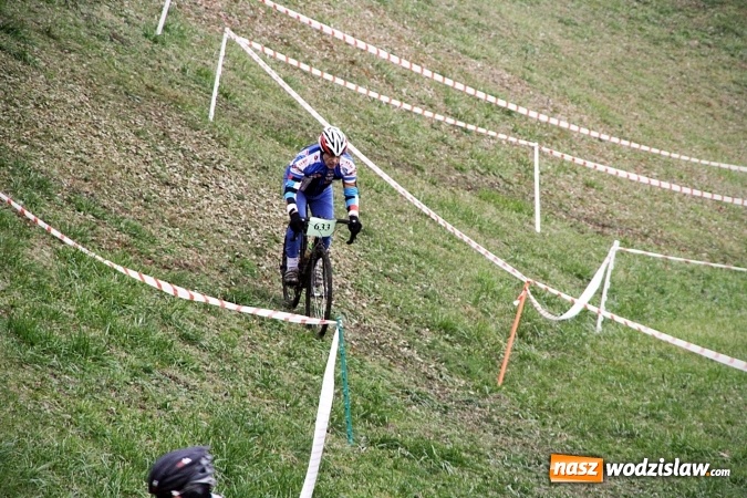 Zdjęcie w galerii na portalu naszwodzislaw.com: Emocje sportowe na wysokim poziomie. Mistrzostwa Rydułtów w kolarstwie przełajowym wiadomości z regionu