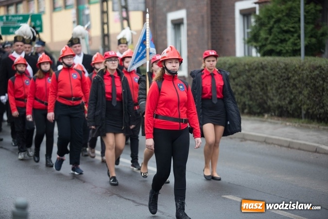 Zdjęcie w galerii na portalu naszwodzislaw.com: Zuchy, górnicy i apel o jedność. Święto Niepodległości w Radlinie  wiadomości z regionu