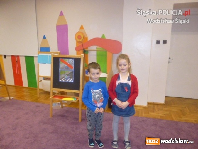 Zdjęcie w galerii na portalu naszwodzislaw.com: Przedszkolak bezpieczny na drodze. Policjanci zawitali do Gorzyczek  wiadomości z regionu