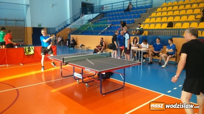 Zdjęcie w galerii na portalu naszwodzislaw.com: Dobry start zawodników Relaksu na turnieju tenisa stołowego w Radlinie  wiadomości z regionu