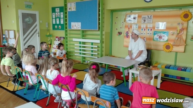Zdjęcie w galerii na portalu naszwodzislaw.com: Od ziarenka do bochenka. Kolejne warsztaty w wodzisławskim przedszkolu nr 6 wiadomości z regionu