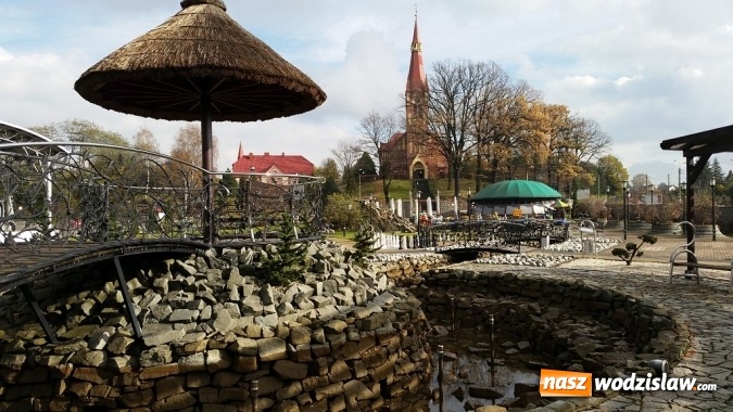 Zdjęcie w galerii na portalu naszwodzislaw.com: Marklowice: Wyspa gotowa do sezonu zimowego. Będzie r&oacute;wnież lodowisko wiadomości z regionu