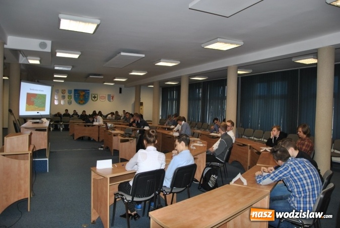 Zdjęcie w galerii na portalu naszwodzislaw.com: Powiatowy konkurs historyczny w ZST  wiadomości z regionu