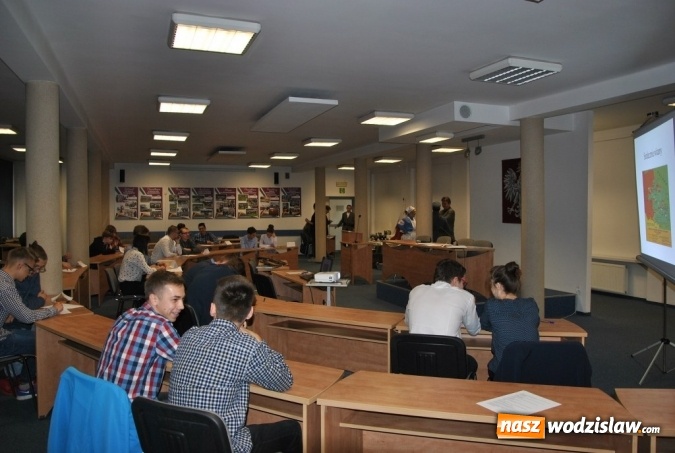 Zdjęcie w galerii na portalu naszwodzislaw.com: Powiatowy konkurs historyczny w ZST  wiadomości z regionu