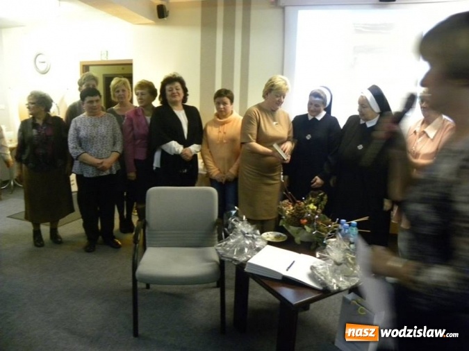 Zdjęcie w galerii na portalu naszwodzislaw.com: Spotkanie z siostrą Anastazją w wodzisławskiej bibliotece  wiadomości z regionu