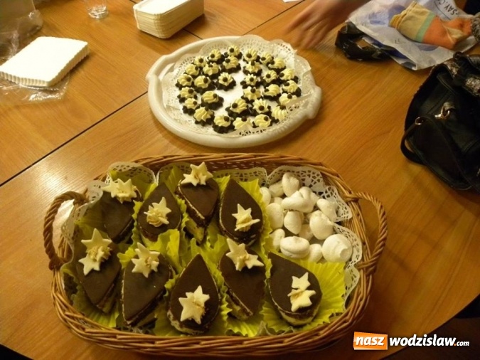 Zdjęcie w galerii na portalu naszwodzislaw.com: Spotkanie z siostrą Anastazją w wodzisławskiej bibliotece  wiadomości z regionu