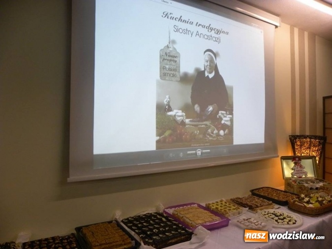 Zdjęcie w galerii na portalu naszwodzislaw.com: Spotkanie z siostrą Anastazją w wodzisławskiej bibliotece  wiadomości z regionu