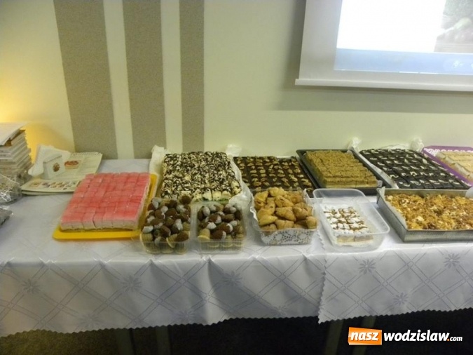 Zdjęcie w galerii na portalu naszwodzislaw.com: Spotkanie z siostrą Anastazją w wodzisławskiej bibliotece  wiadomości z regionu