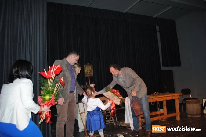 Zdjęcie w galerii na portalu naszwodzislaw.com: Scena Gołkowice pomaga Berenice. Zebrano 7 tysięcy złotych wiadomości z regionu