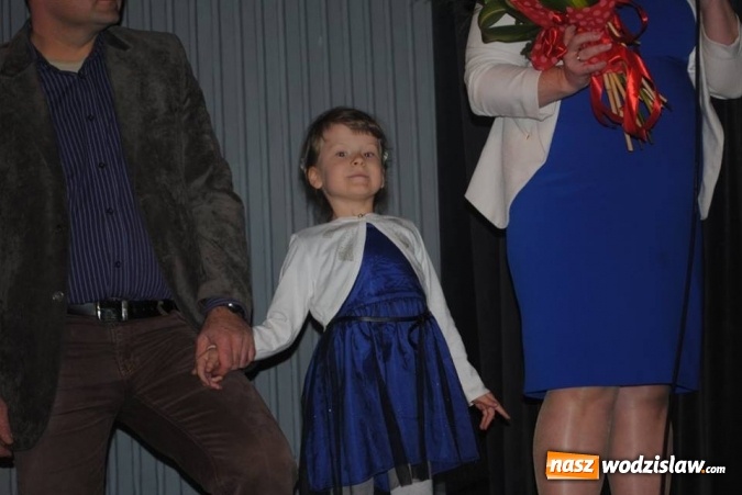 Zdjęcie w galerii na portalu naszwodzislaw.com: Scena Gołkowice pomaga Berenice. Zebrano 7 tysięcy złotych wiadomości z regionu