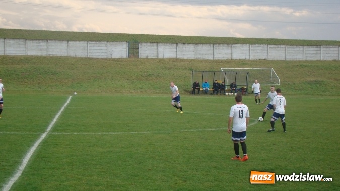 Zdjęcie w galerii na portalu naszwodzislaw.com: Wypoczynek Buków rozgromił Czarnych z Nowej Wsi wiadomości z regionu