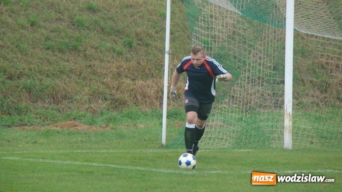 Zdjęcie w galerii na portalu naszwodzislaw.com: Wypoczynek Buków rozgromił Czarnych z Nowej Wsi wiadomości z regionu