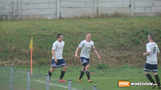 Zdjęcie w galerii na portalu naszwodzislaw.com: Wypoczynek Buków rozgromił Czarnych z Nowej Wsi wiadomości z regionu