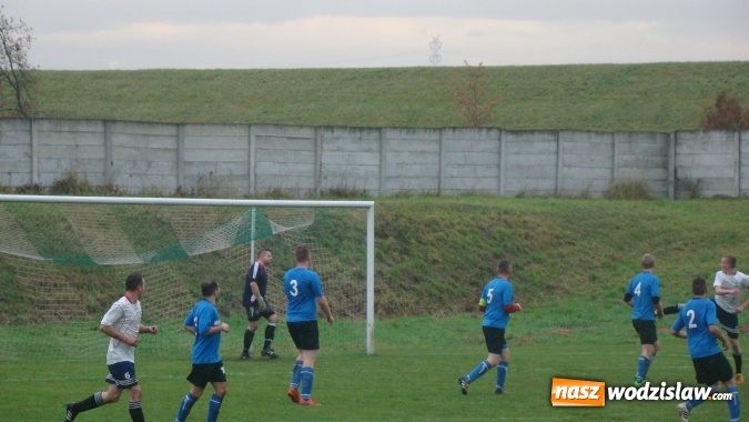 Zdjęcie w galerii na portalu naszwodzislaw.com: Wypoczynek Buków rozgromił Czarnych z Nowej Wsi wiadomości z regionu