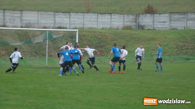 Zdjęcie w galerii na portalu naszwodzislaw.com: Wypoczynek Buków rozgromił Czarnych z Nowej Wsi wiadomości z regionu