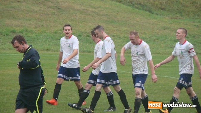 Zdjęcie w galerii na portalu naszwodzislaw.com: Wypoczynek Buków rozgromił Czarnych z Nowej Wsi wiadomości z regionu