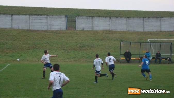 Zdjęcie w galerii na portalu naszwodzislaw.com: Wypoczynek Buków rozgromił Czarnych z Nowej Wsi wiadomości z regionu