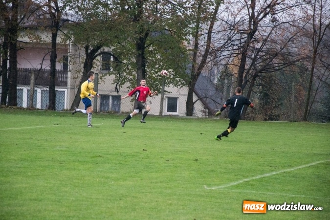 Zdjęcie w galerii na portalu naszwodzislaw.com: Naprz&oacute;d z Syryni lepszy od Lubomi w gminnych derbach wiadomości z regionu