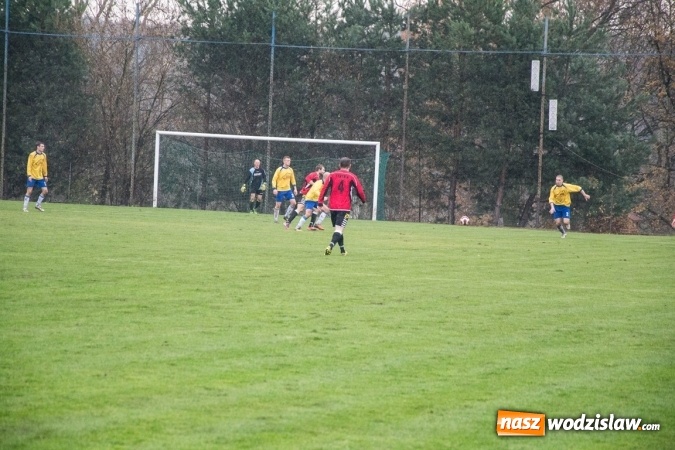 Zdjęcie w galerii na portalu naszwodzislaw.com: Naprz&oacute;d z Syryni lepszy od Lubomi w gminnych derbach wiadomości z regionu