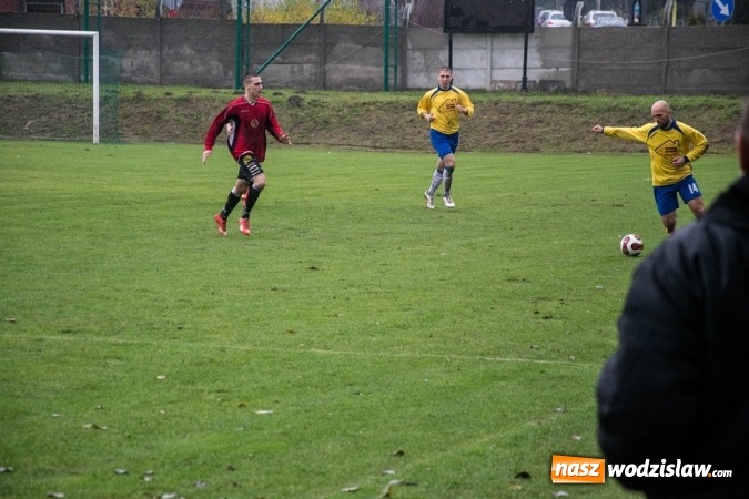 Zdjęcie w galerii na portalu naszwodzislaw.com: Naprz&oacute;d z Syryni lepszy od Lubomi w gminnych derbach wiadomości z regionu