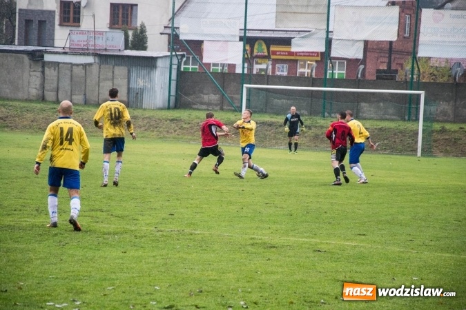 Zdjęcie w galerii na portalu naszwodzislaw.com: Naprz&oacute;d z Syryni lepszy od Lubomi w gminnych derbach wiadomości z regionu