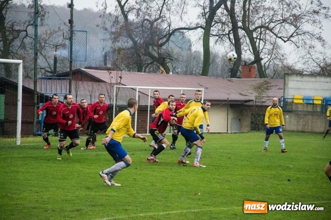 Zdjęcie w galerii na portalu naszwodzislaw.com: Naprz&oacute;d z Syryni lepszy od Lubomi w gminnych derbach wiadomości z regionu