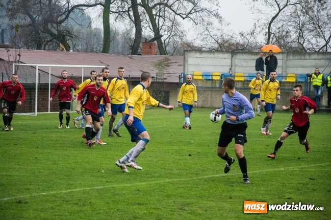 Zdjęcie w galerii na portalu naszwodzislaw.com: Naprz&oacute;d z Syryni lepszy od Lubomi w gminnych derbach wiadomości z regionu