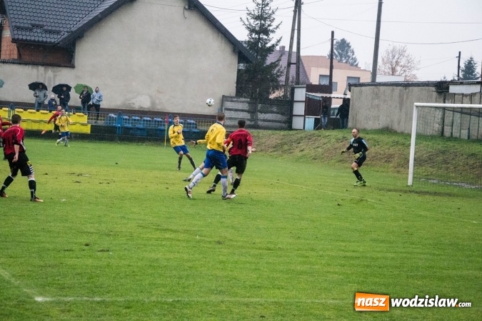 Zdjęcie w galerii na portalu naszwodzislaw.com: Naprz&oacute;d z Syryni lepszy od Lubomi w gminnych derbach wiadomości z regionu