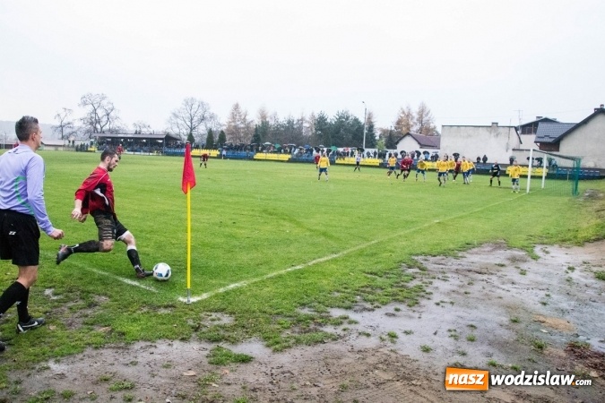 Zdjęcie w galerii na portalu naszwodzislaw.com: Naprz&oacute;d z Syryni lepszy od Lubomi w gminnych derbach wiadomości z regionu