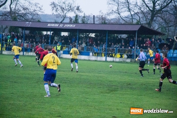 Zdjęcie w galerii na portalu naszwodzislaw.com: Naprz&oacute;d z Syryni lepszy od Lubomi w gminnych derbach wiadomości z regionu