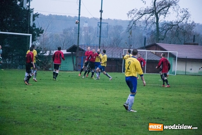 Zdjęcie w galerii na portalu naszwodzislaw.com: Naprz&oacute;d z Syryni lepszy od Lubomi w gminnych derbach wiadomości z regionu