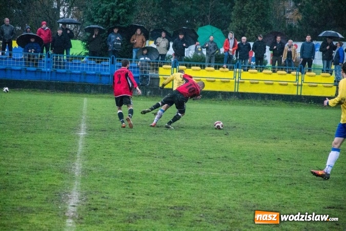 Zdjęcie w galerii na portalu naszwodzislaw.com: Naprz&oacute;d z Syryni lepszy od Lubomi w gminnych derbach wiadomości z regionu