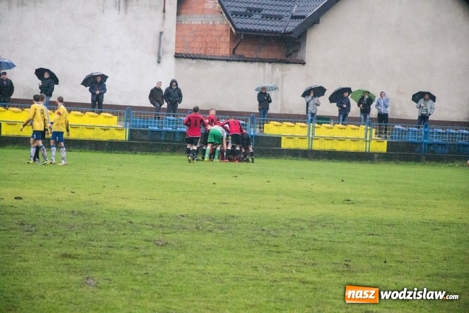 Zdjęcie w galerii na portalu naszwodzislaw.com: Naprz&oacute;d z Syryni lepszy od Lubomi w gminnych derbach wiadomości z regionu