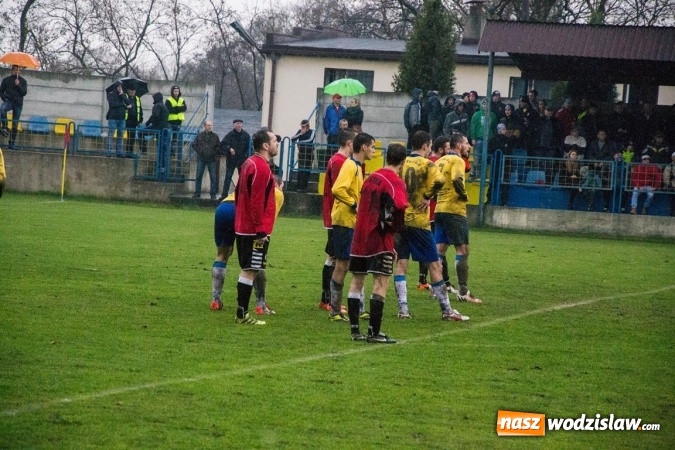 Zdjęcie w galerii na portalu naszwodzislaw.com: Naprz&oacute;d z Syryni lepszy od Lubomi w gminnych derbach wiadomości z regionu
