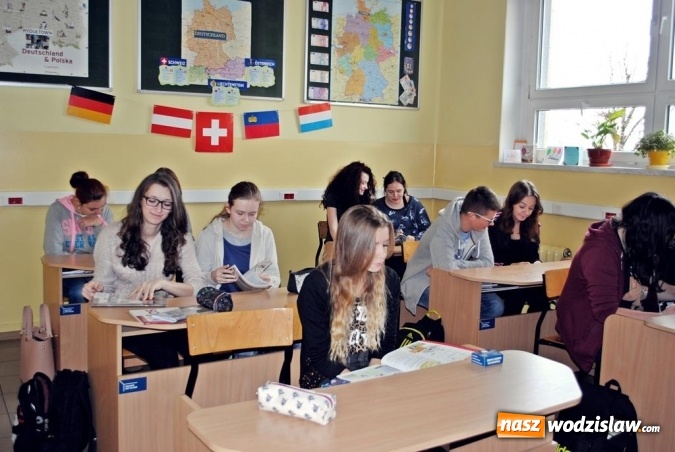 Zdjęcie w galerii na portalu naszwodzislaw.com: Uczniowie ze Skalnej uczestniczą w projekcie. Niemiecki ma klasę wiadomości z regionu