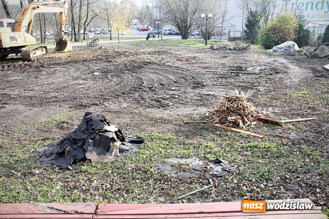 Zdjęcie w galerii na portalu naszwodzislaw.com: Wodzisławska muszla koncertowa rozebrana  wiadomości z regionu