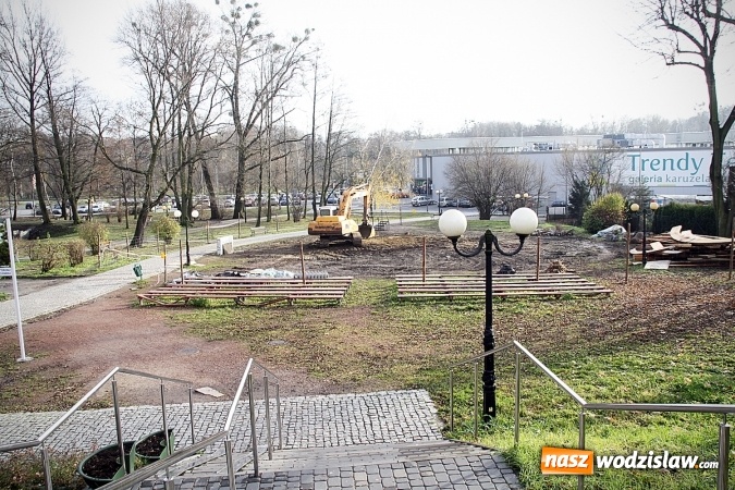 Zdjęcie w galerii na portalu naszwodzislaw.com: Wodzisławska muszla koncertowa rozebrana  wiadomości z regionu